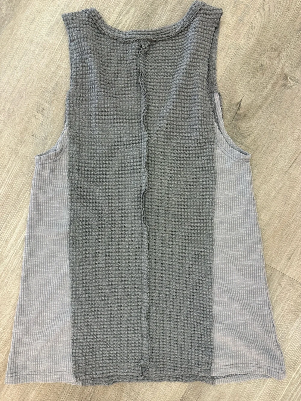 POL Waffle Knit Ribbed Tank Top Gray Size Small Boho Raw Hem